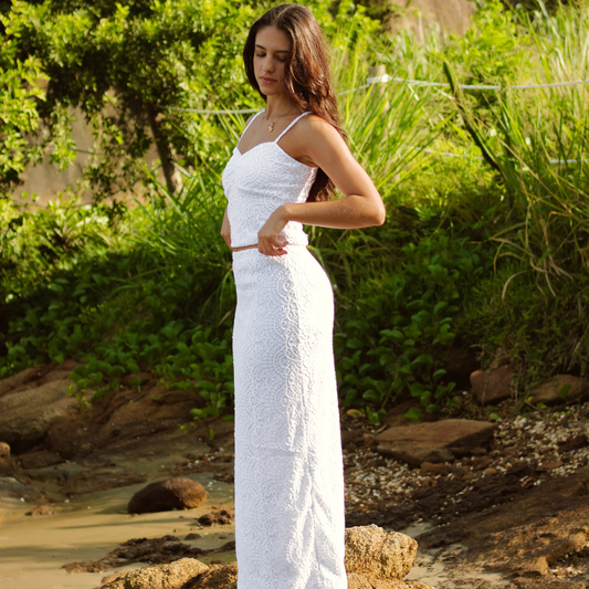 Saia Alba Branca (prazo de 5 dias úteis para disponibiliza-lo após a compra)